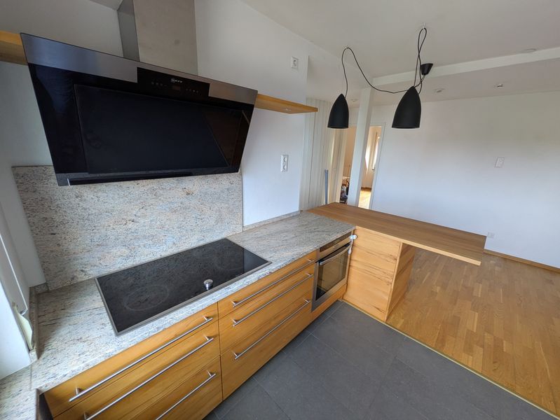 Historischer Charme & moderner Wohnkomfort | 120 m² | Balkon | EBK | 2 Stellplätze